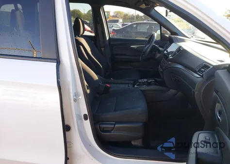 2021 Honda Passport Awd Sport z USA, uszkodzony, nr VIN 5FNYF8H23MB038660